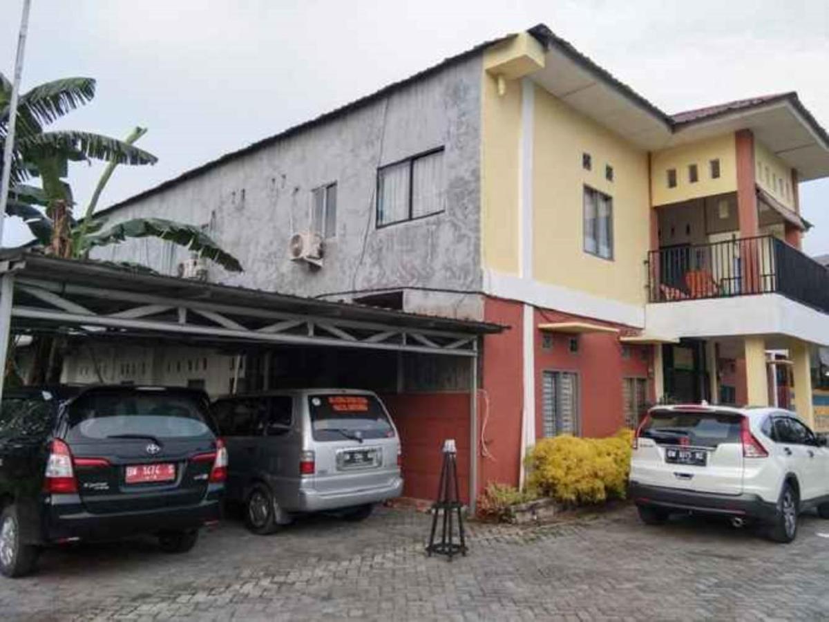 Penginapan Syariah Parit  Eksteriør billede